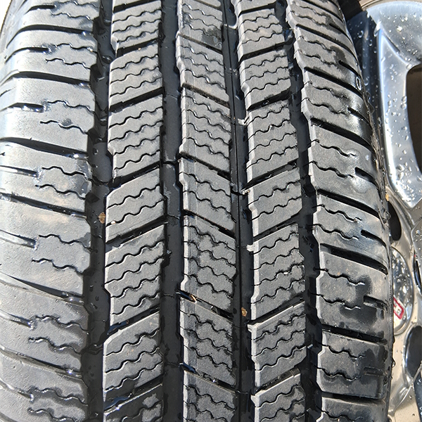 Michelin defender MS2 - Image 3