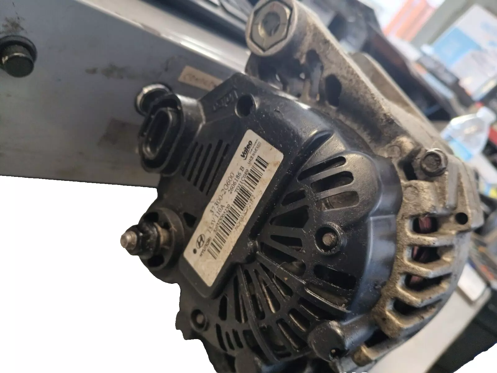 2012 HYUNDAI SANTA FE 4 CYL 2.4 ALTERNATOR OEM VALEO - Image 4