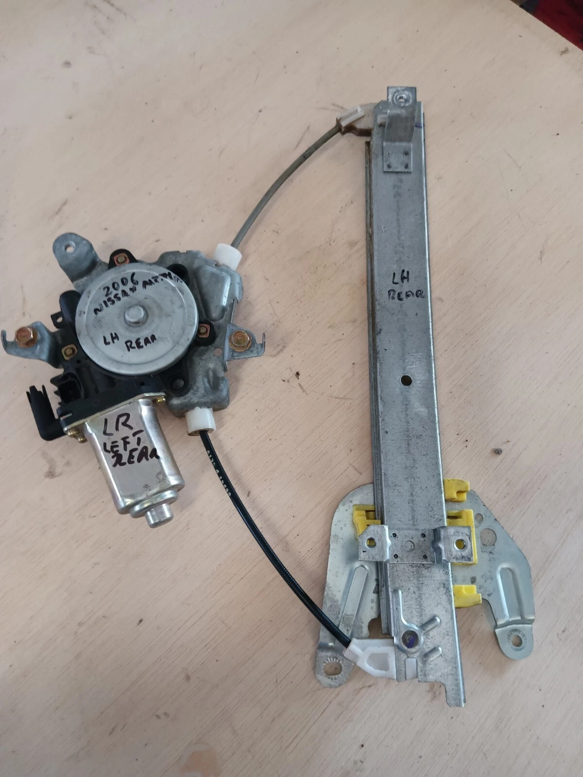 2006 NISSAN ALTIMA LH REAR DOOR WINDOW MOTORREGULATOR - Image 9